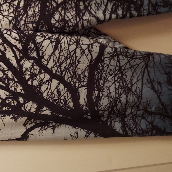 Women's PinkPlot leggings - Picture 2 of 5